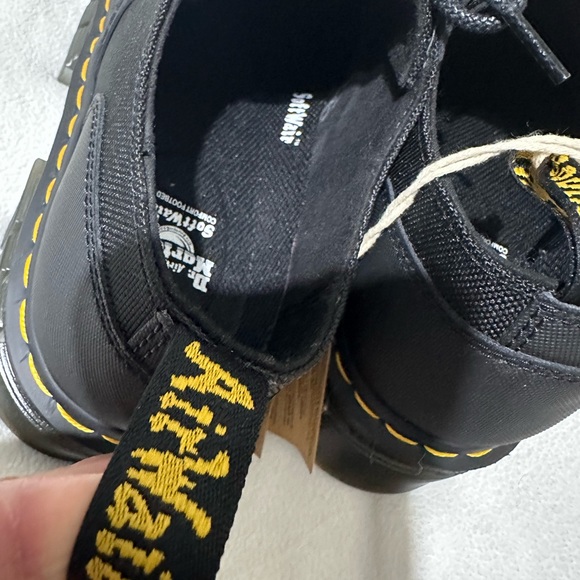 BRAND NEW: Dr. Martens - Picture 14 of 17